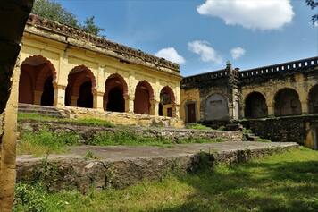 Shendurwada fort and sinduratmak ganpati mandir